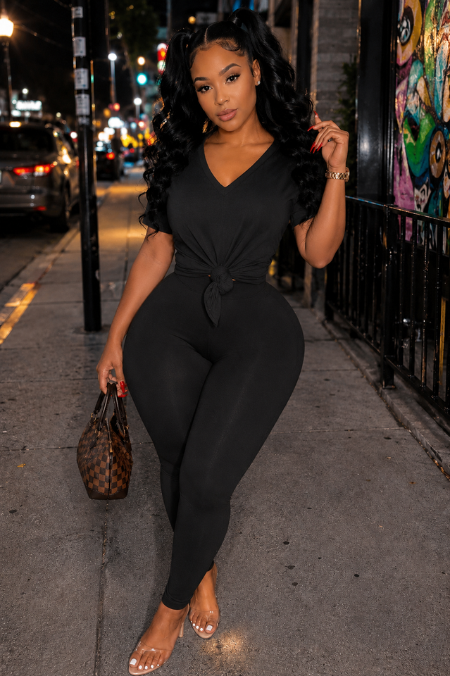 Black V Set